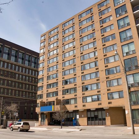 Toronto Metropolitan University-International Living Learning Residence Exterior photo